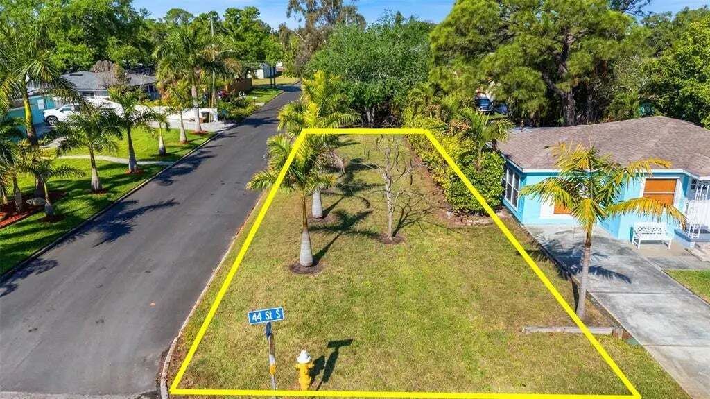 Property photo 1 of 4