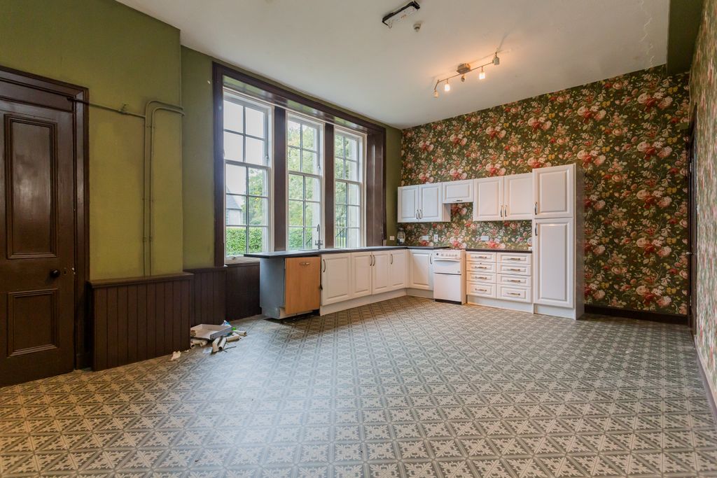 Property photo 3 of 15 Property Image 3