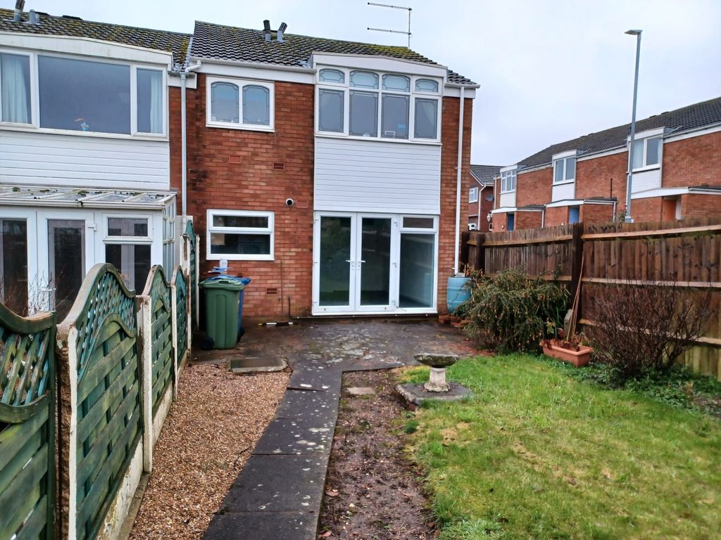 Property photo 2 of 13
