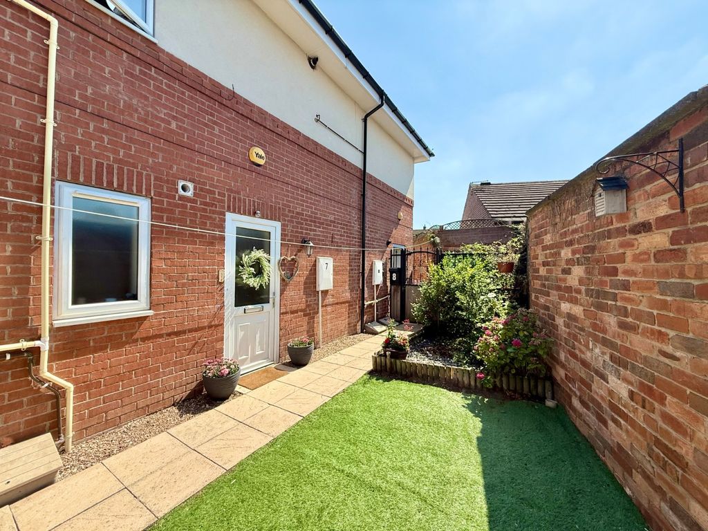 Property photo 1 of 10 Picture No. 11