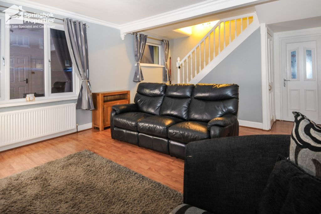 Property photo 3 of 16 Image 2