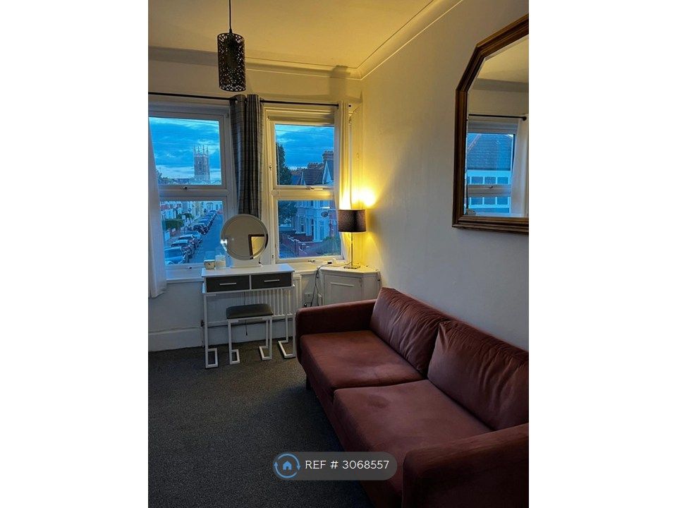 Property photo 3 of 16