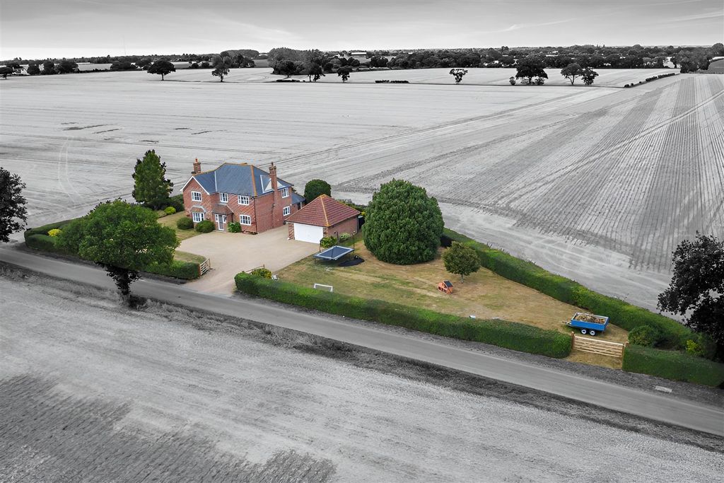 Property photo 3 of 14 Aerial