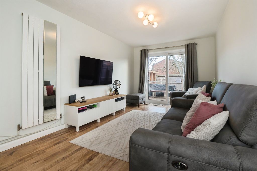 Property photo 2 of 17