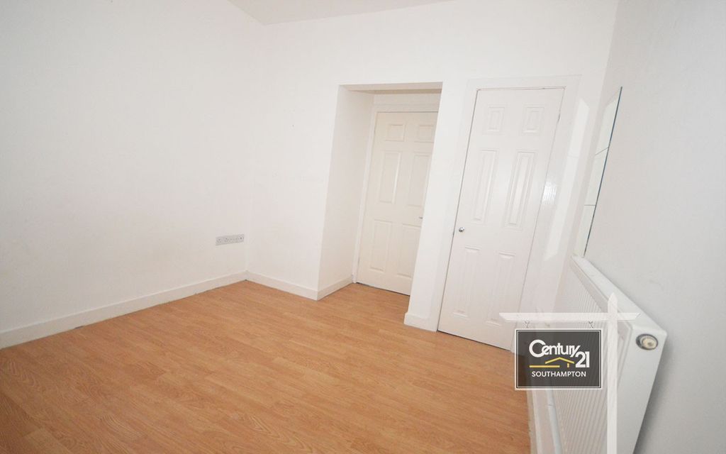 Property photo 2 of 3