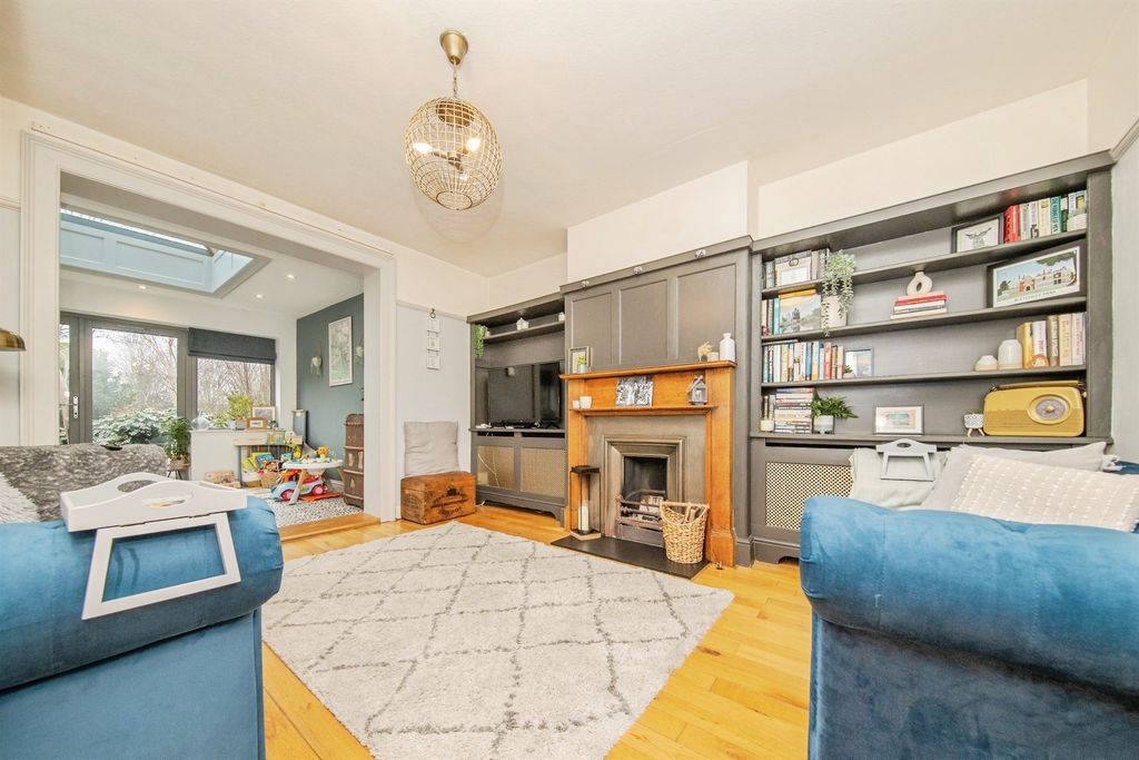 Property photo 3 of 26