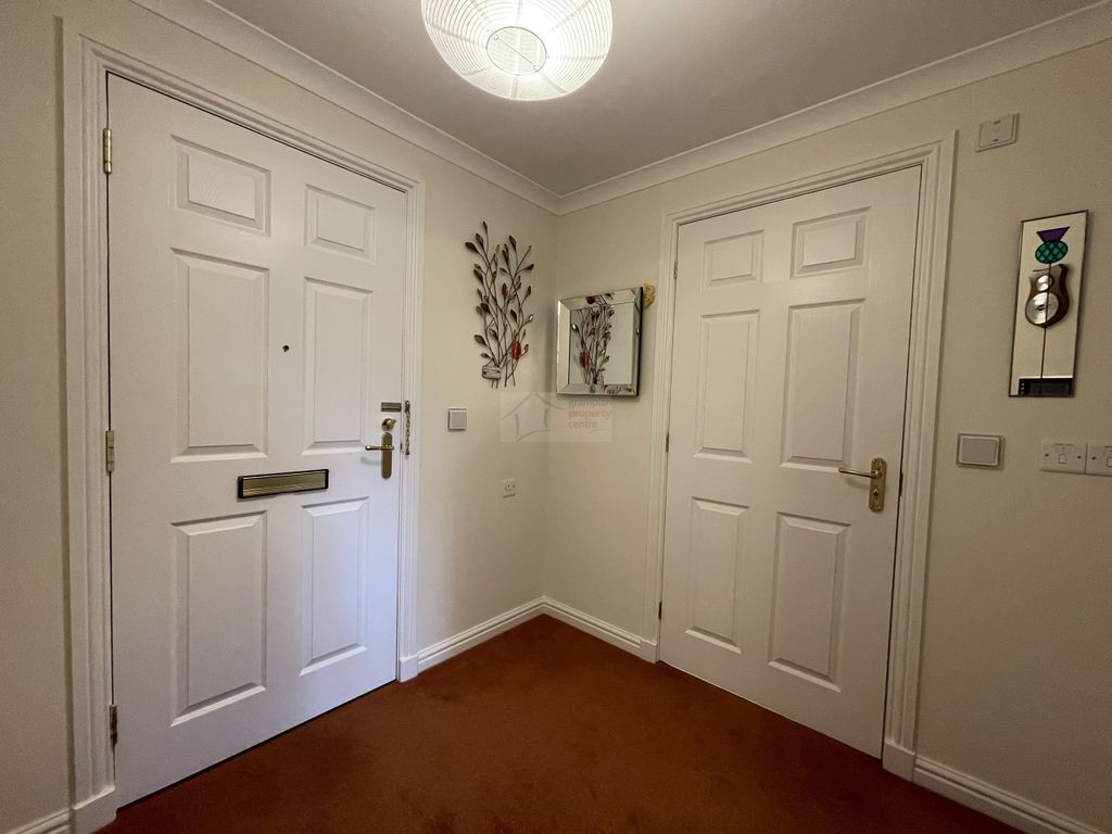 Property photo 2 of 15 Hallway.Jpg