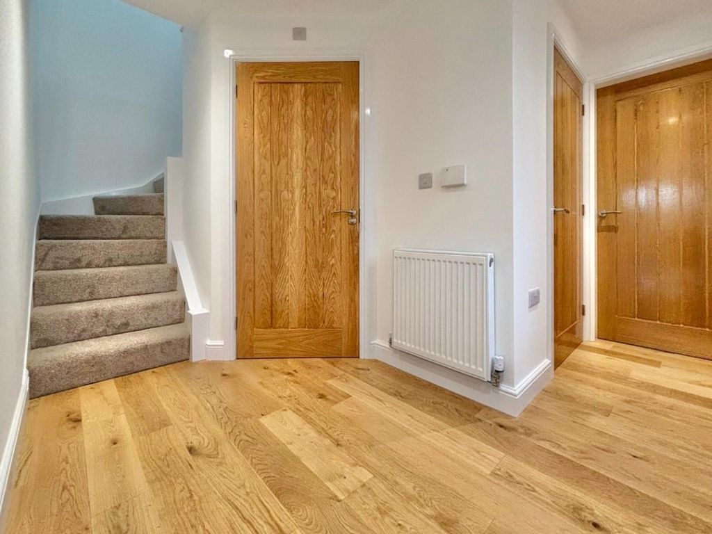 Property photo 2 of 14 01F337A1-5237-4F39-9E31-F711B9975A37.Jpg