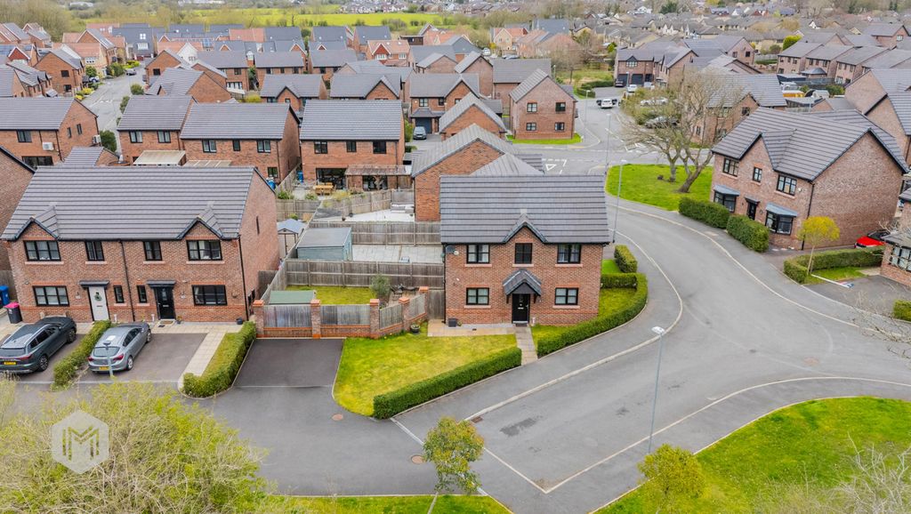 Property photo 2 of 27 Photograph