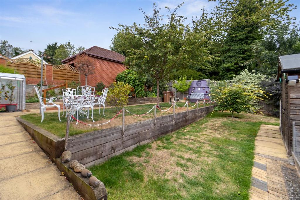 Property photo 3 of 19 Photo 12