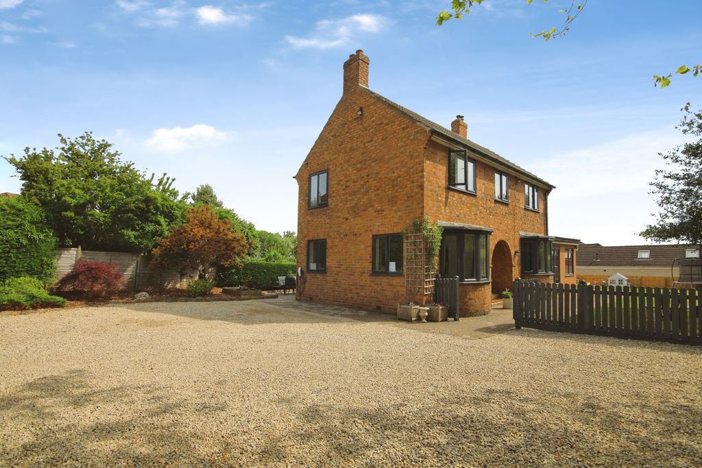 Property photo 1 of 23 Pbox-Img.Jpg
