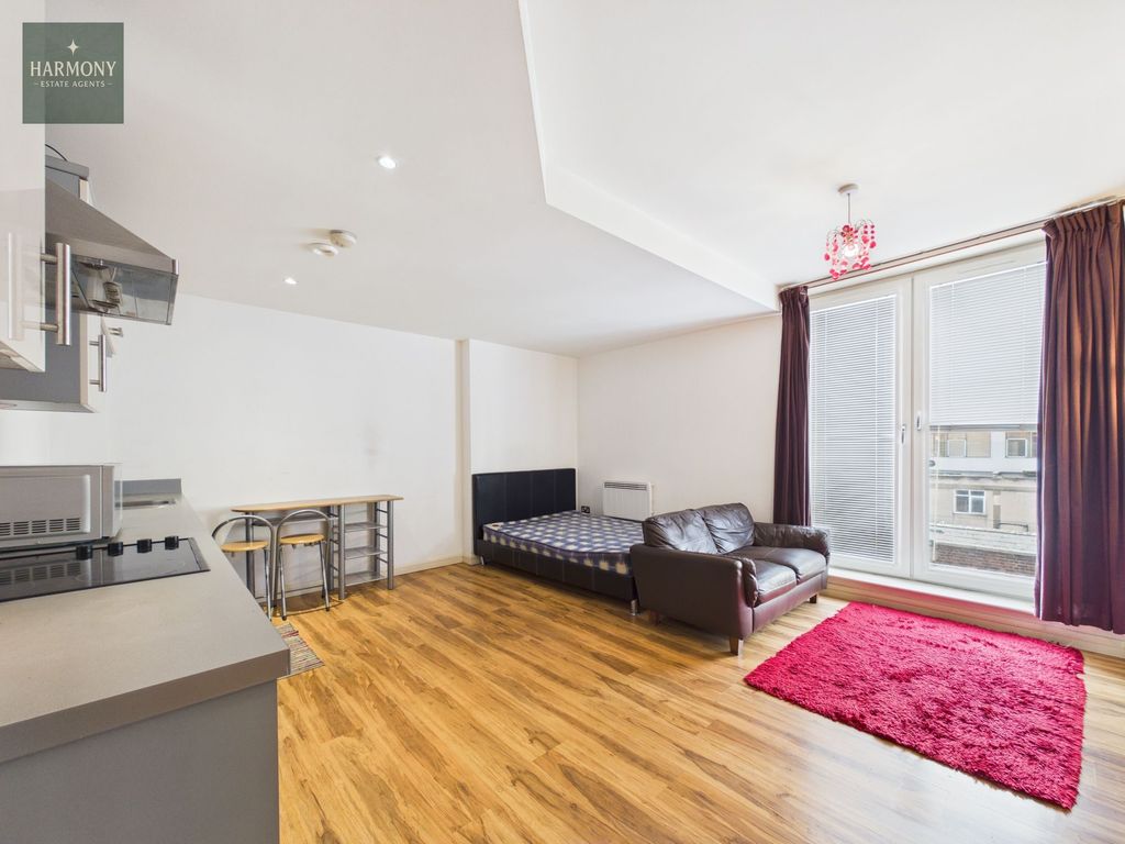 Property photo 1 of 4