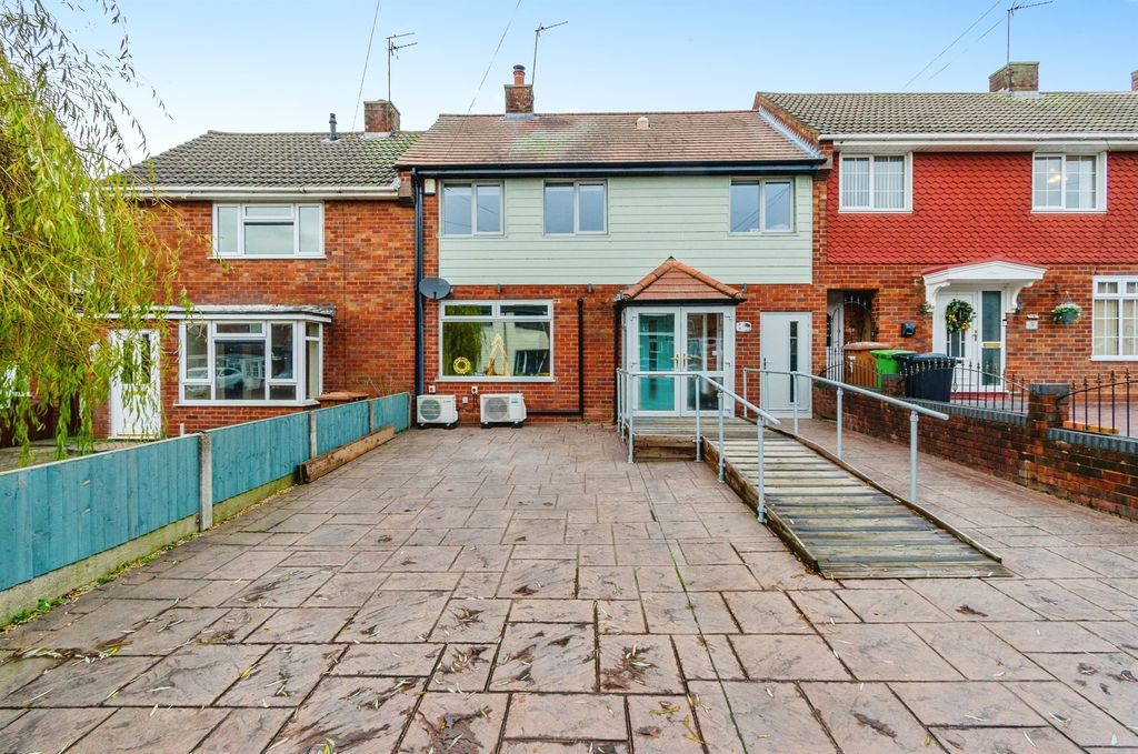 Property photo 1 of 18