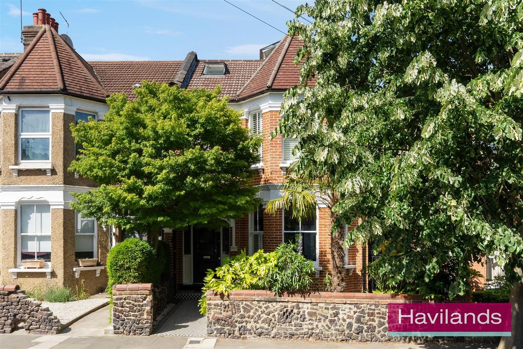 Property photo 1 of 24 Eaton Park Road-23.Jpg