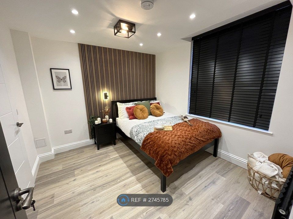 Property photo 3 of 8 Example Room