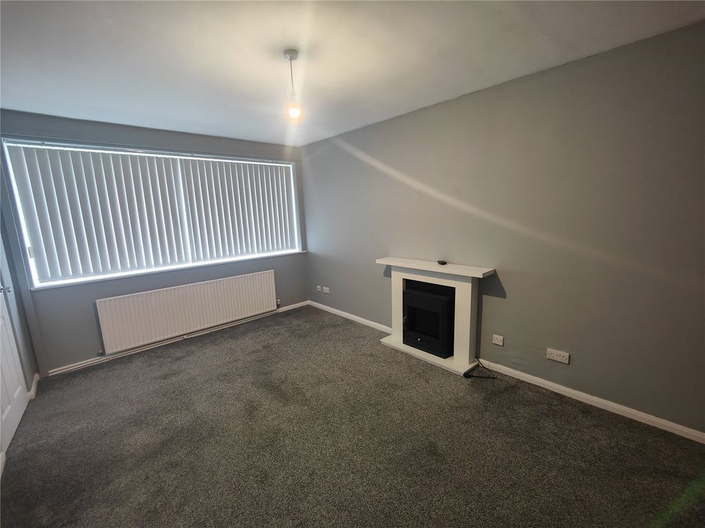 Property photo 3 of 8 Picture No. 15