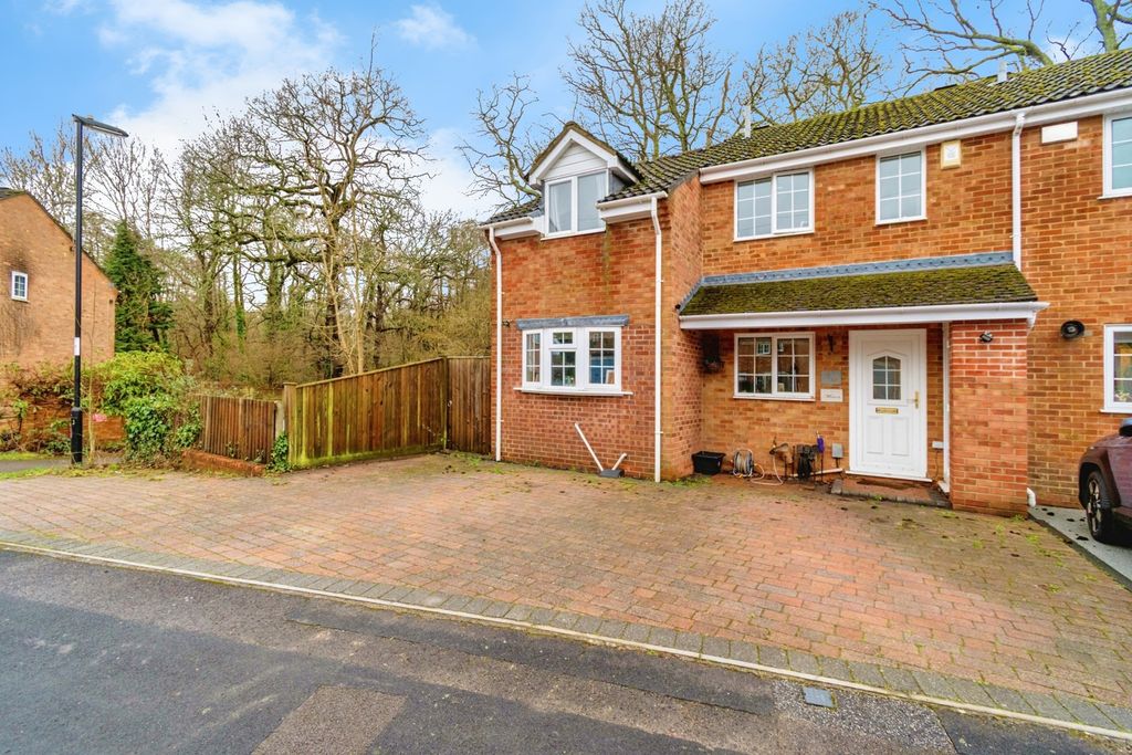 Property photo 1 of 17 Pbox-Img.Jpg