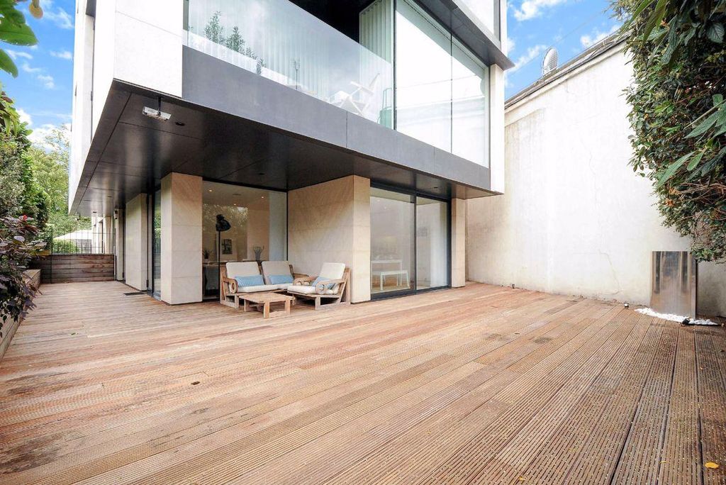 Property photo 1 of 13 2.Jpg