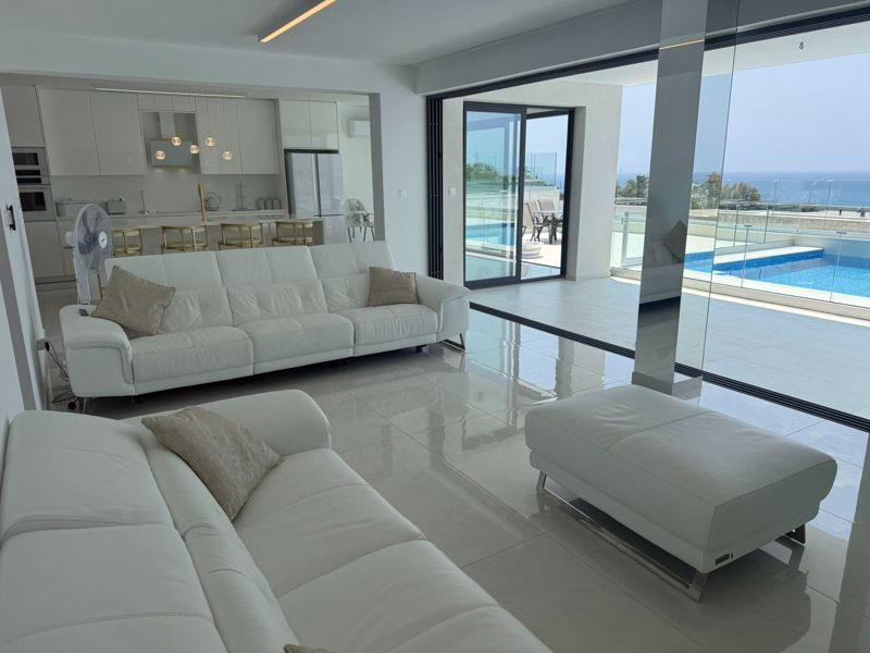 Property photo 2 of 26 Living Area