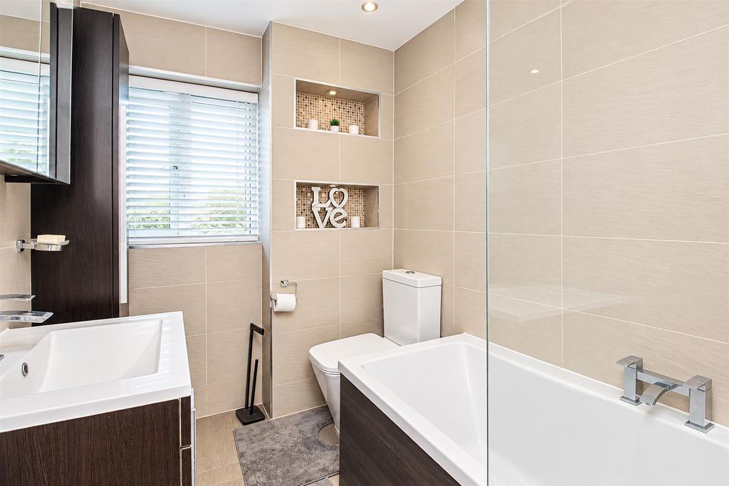 Property photo 1 of 9 H6.Png