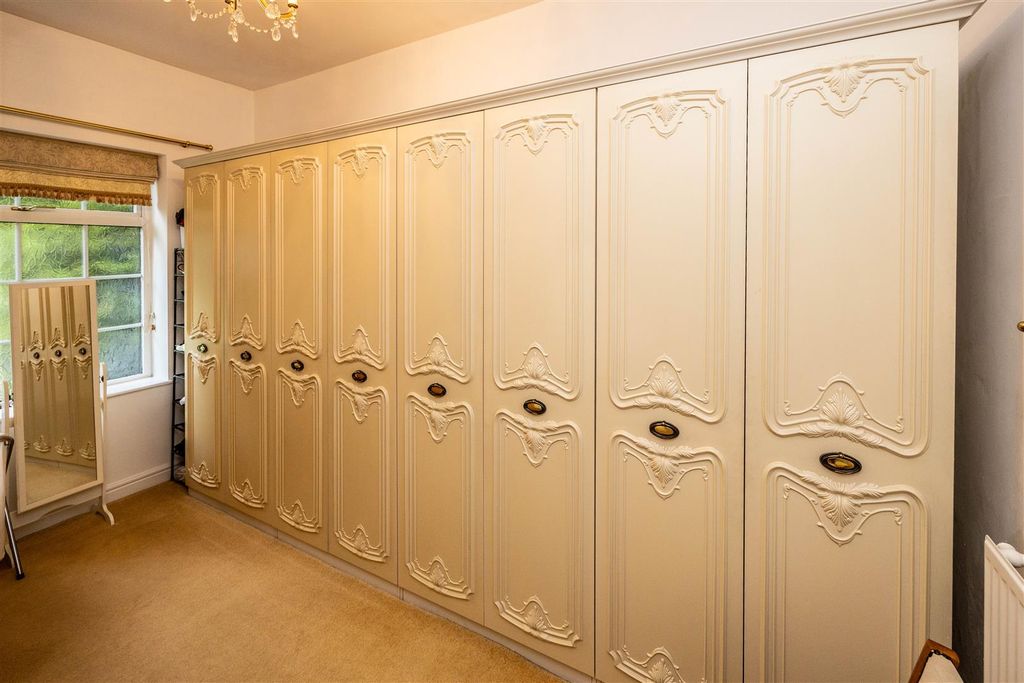 Additional image 34 of 4 bed property for saleWoodside Road, Huddersfield HD4