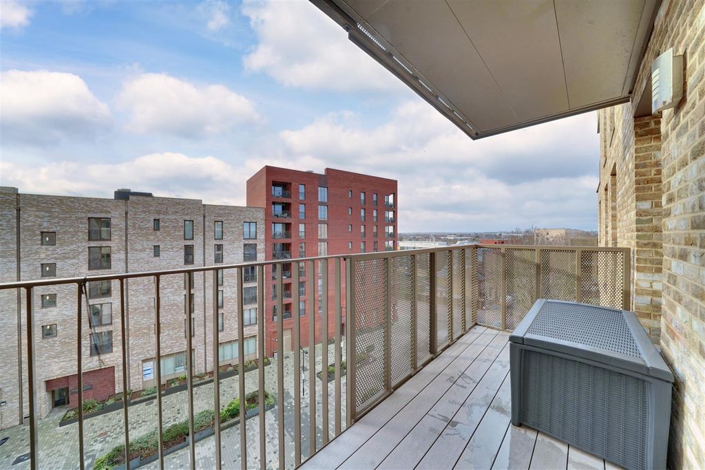 Property photo 2 of 14 Dsc07099-Dsc07103.Jpg