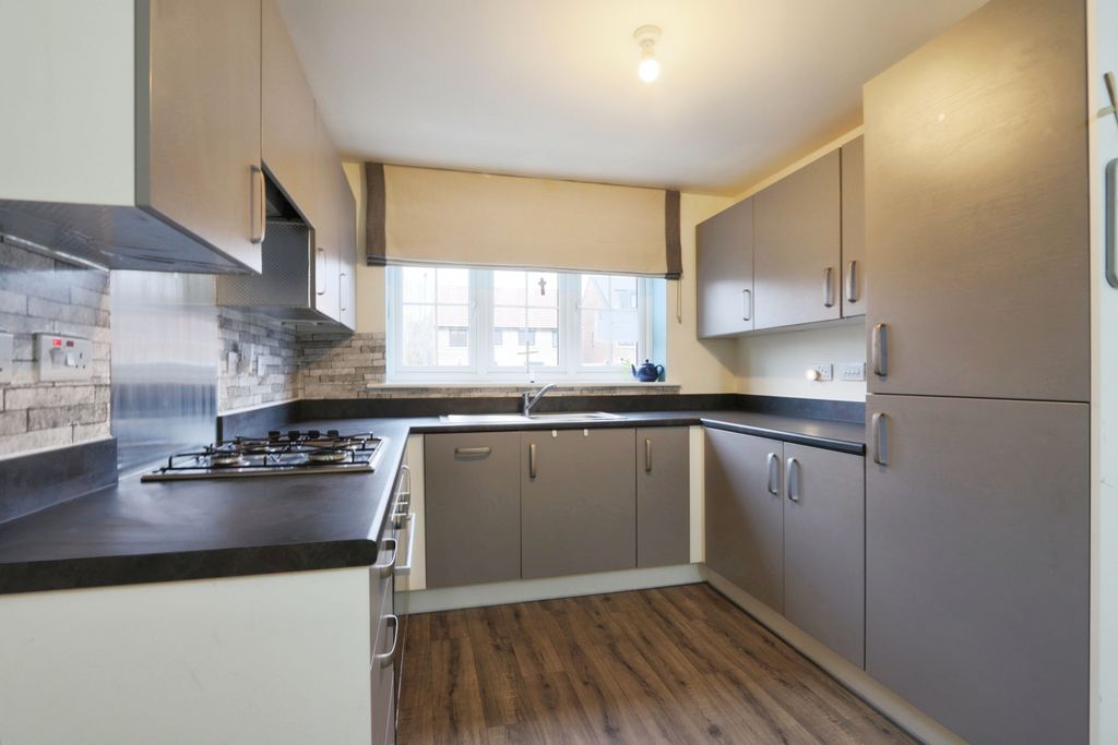 Property photo 2 of 15 Kitchen