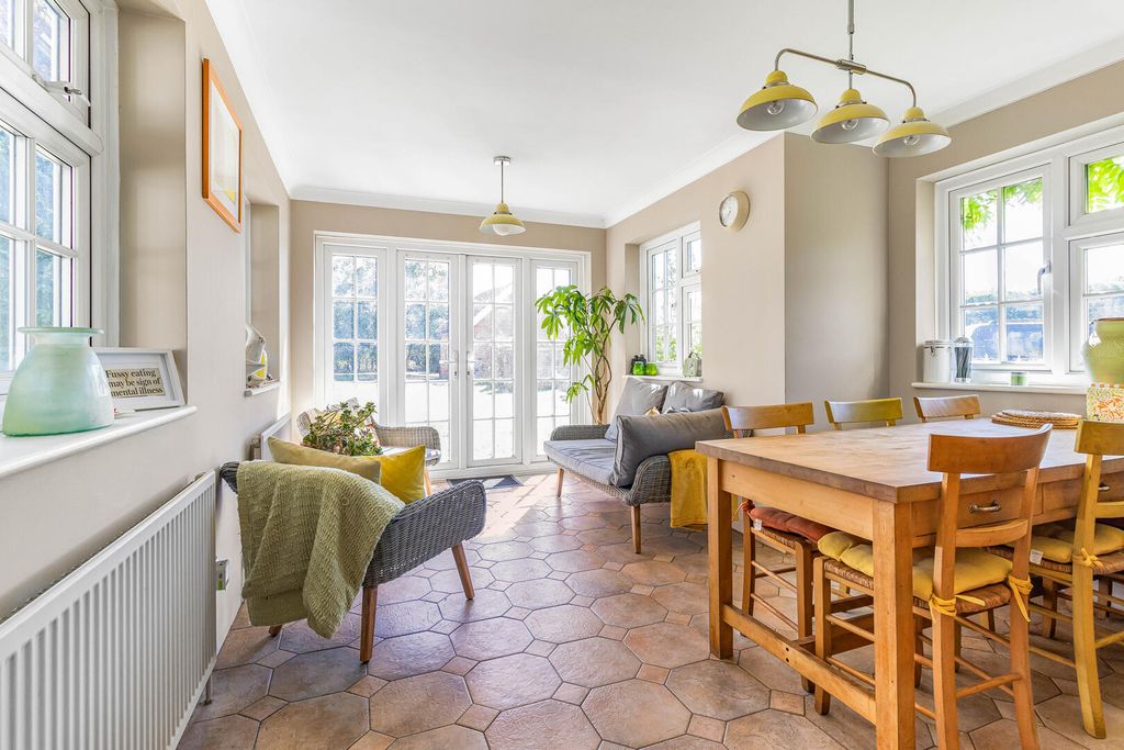 Property photo 2 of 51 27_62129-1.Jpg