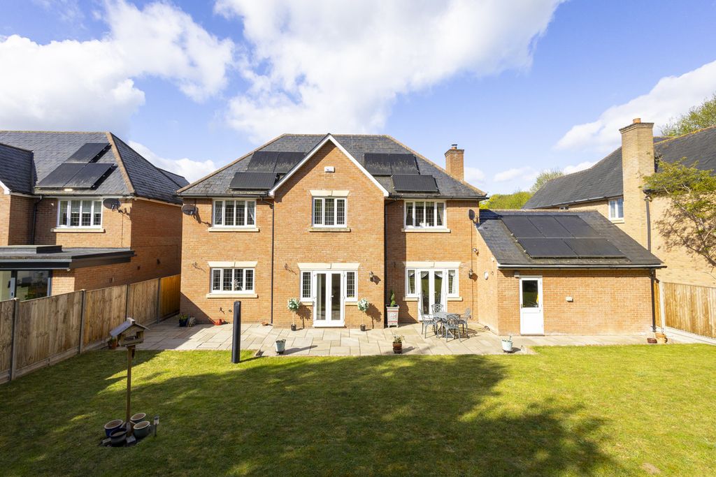 Property photo 2 of 19