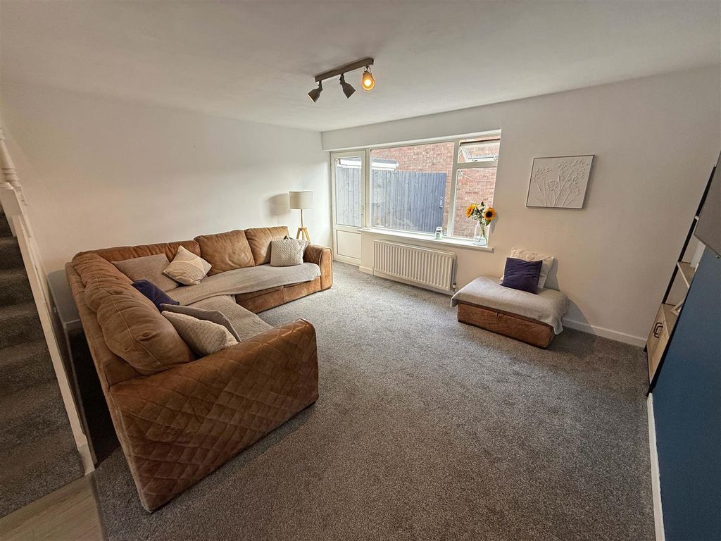 Property photo 2 of 10 Living Room.Jpg