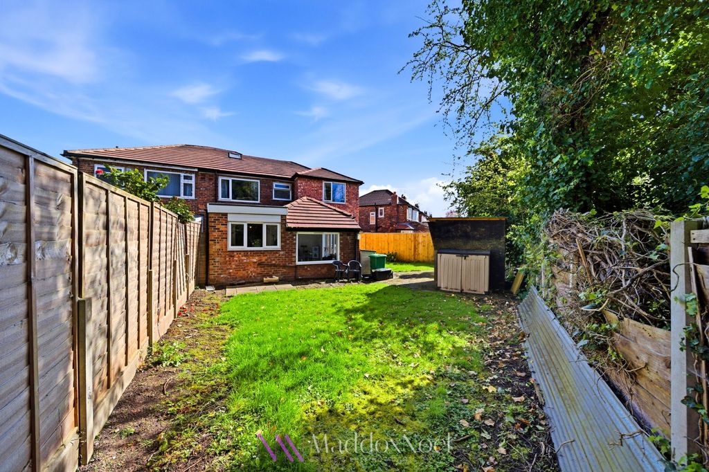 Property photo 2 of 27