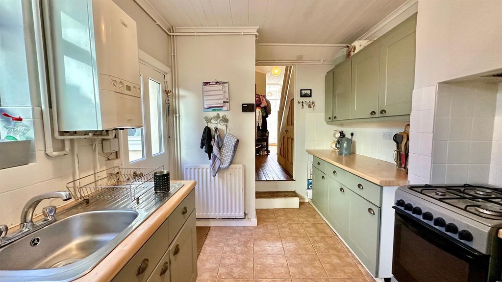 Property photo 3 of 29