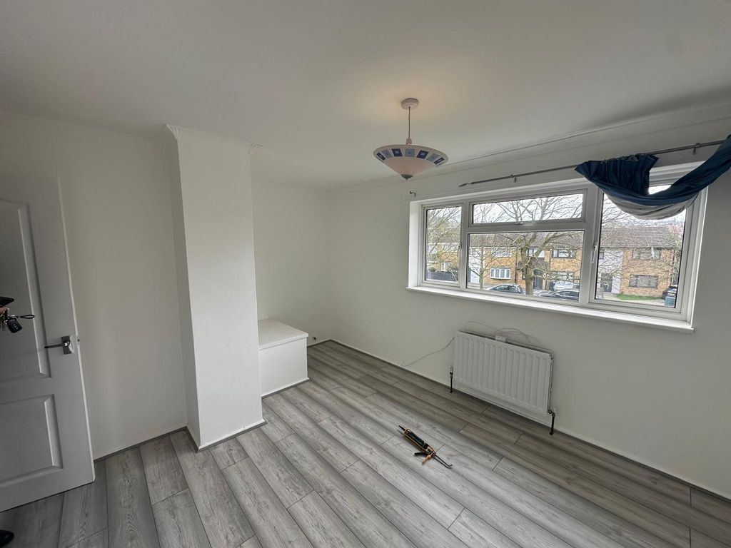 Property photo 2 of 17 Photo 2