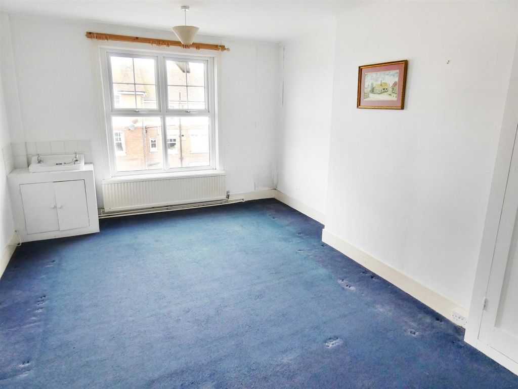 Additional image 4 of 3 bed flat for saleSouth Terrace, Littlehampton BN17