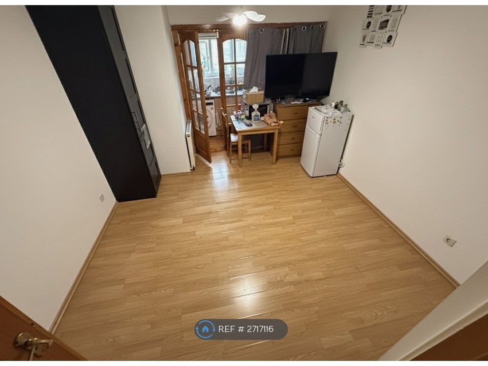 Property photo 1 of 4