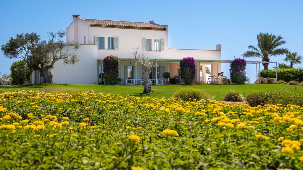 Property photo 1 of 44 01.Jpg