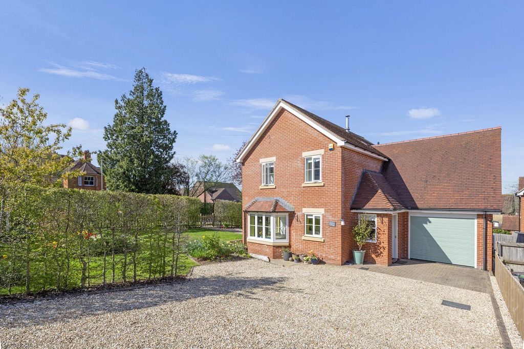 Property photo 1 of 20 Front (Exterior)