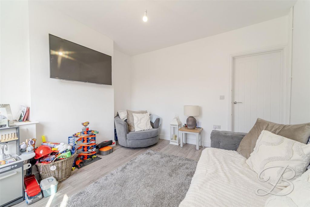 Property photo 3 of 28 Ccltd-4.Jpg