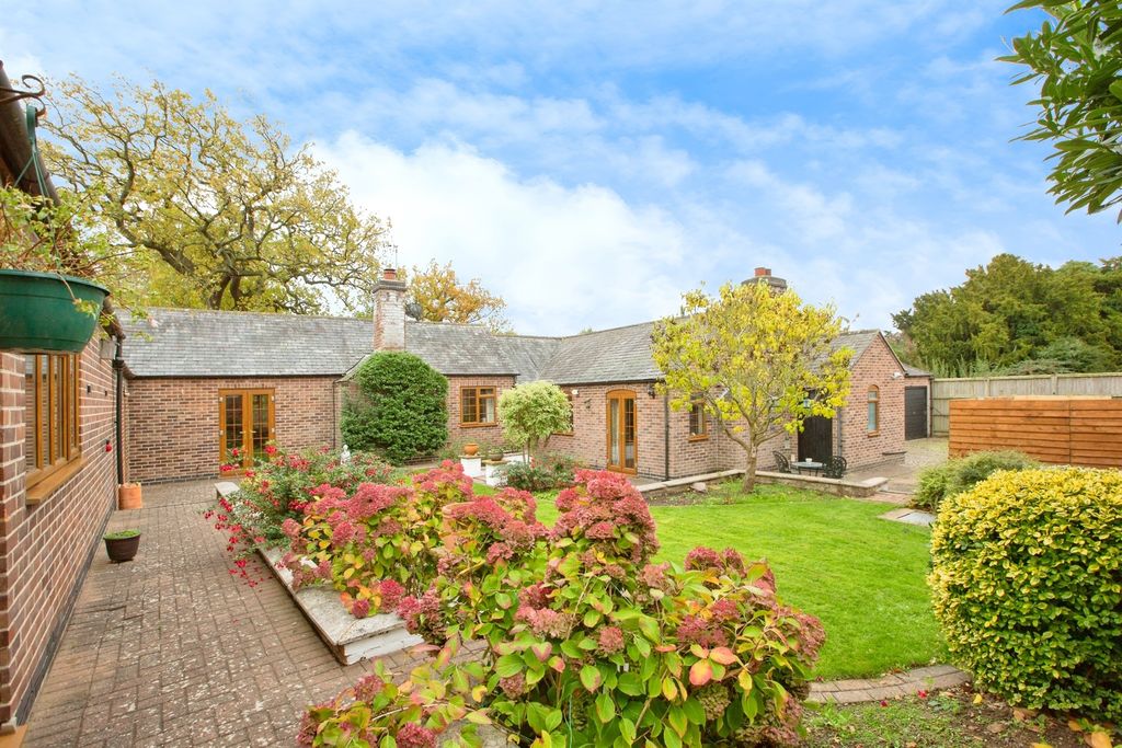 Property photo 3 of 17