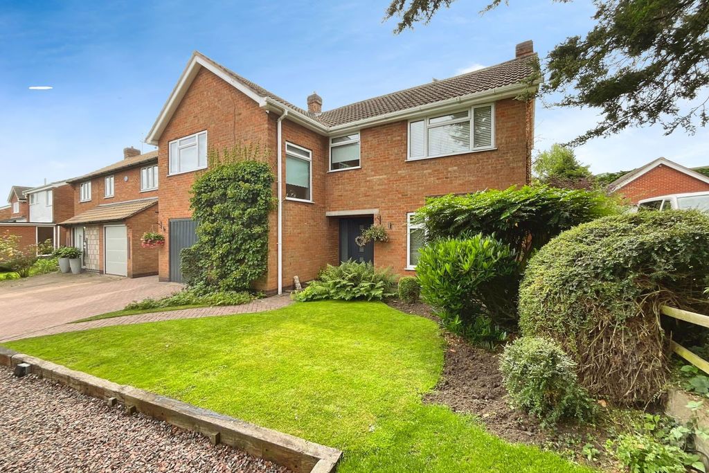 Property photo 1 of 26