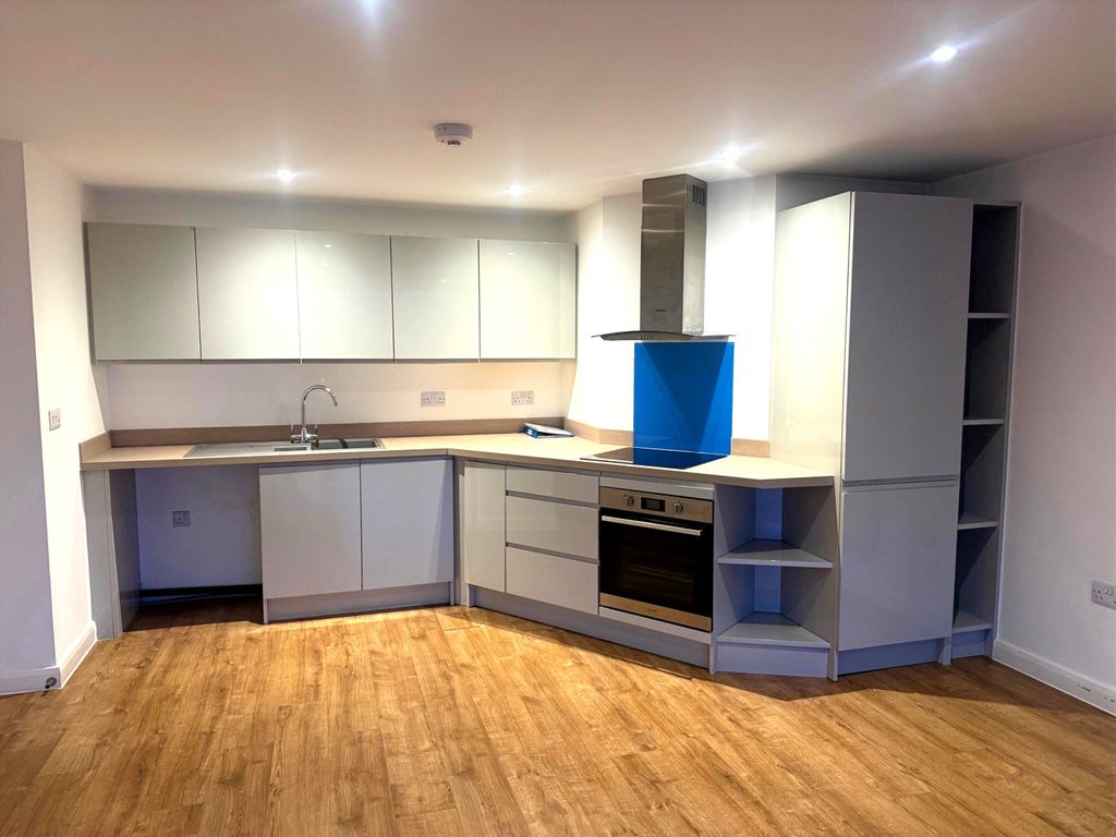 Property photo 2 of 12 Kitchen