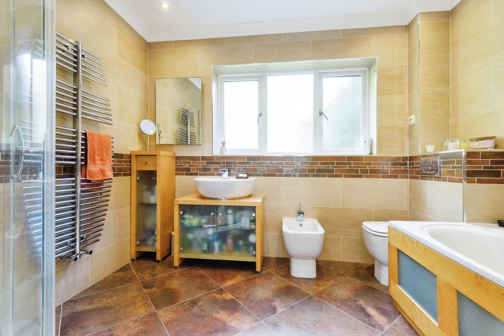 Additional image 11 of 7 bed detached bungalow for saleForge Lane, Sutton CT15