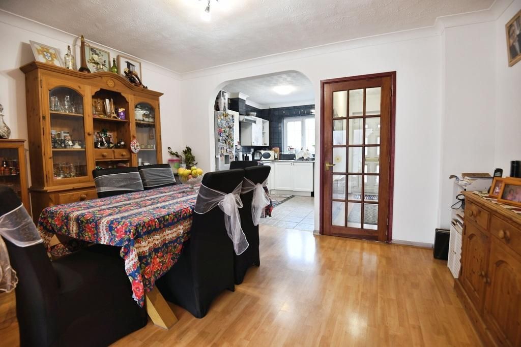 Property photo 2 of 13 Photo 2