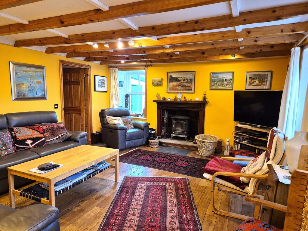 Property photo 2 of 29