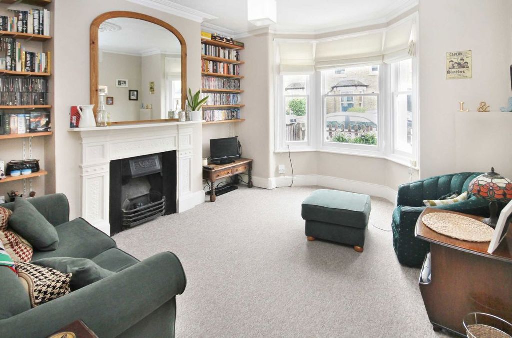 Property photo 2 of 4