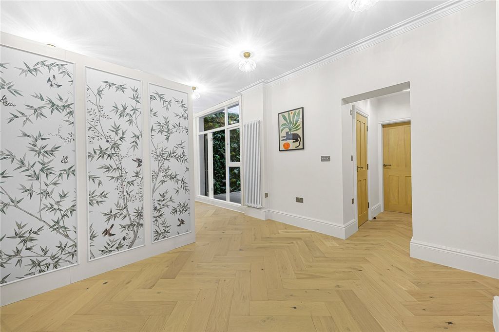Property photo 3 of 7 Picture No. 23