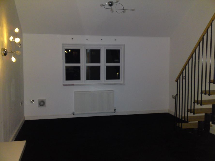 Property photo 2 of 9 Lounge