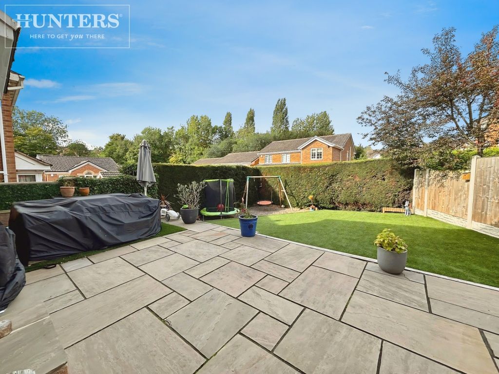 Property photo 2 of 20 Pbox-Garden-340588.Jpg