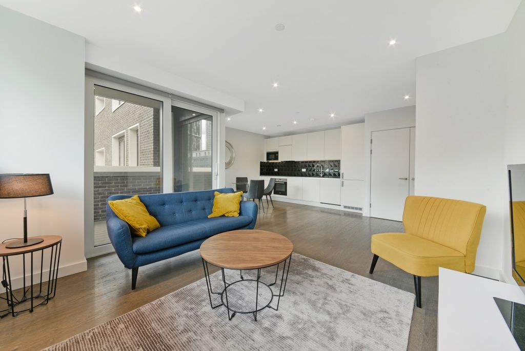 Property photo 1 of 8 Living Area - Walton