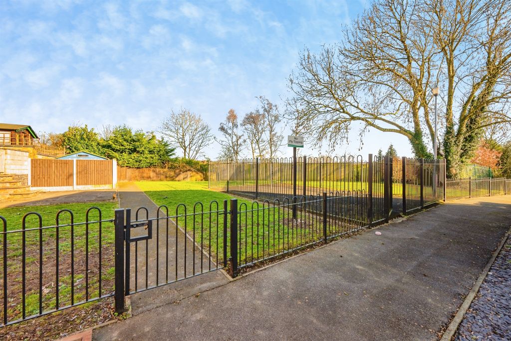 Property photo 3 of 20